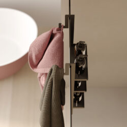 Matrix, collezione di accessori in alluminio  - Ideagroup